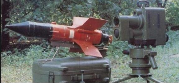 当年为了对付苏军的钢铁洪流，我军大量生产了红箭73反坦克导弹。然而，由于生产过多