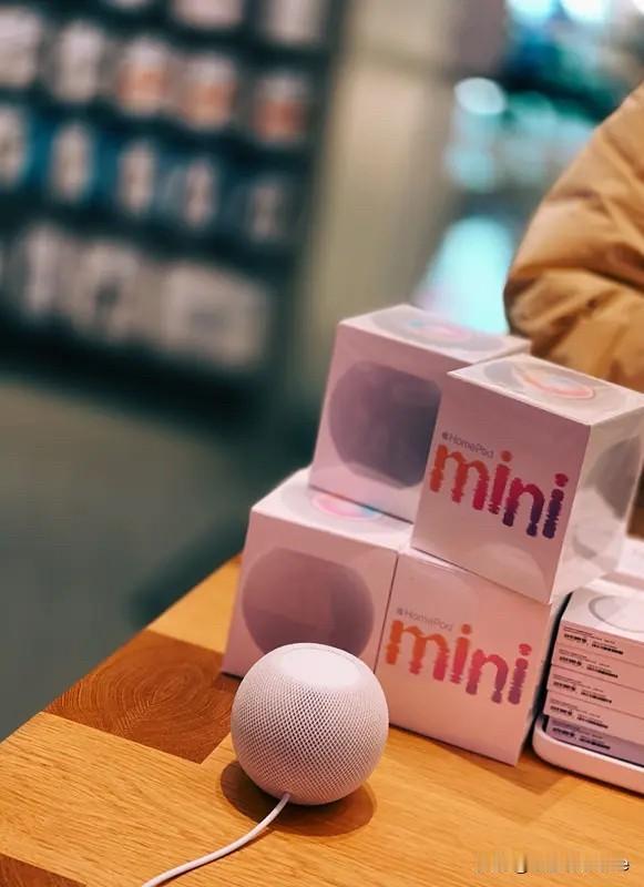 MiniMax、智谱发布中期业绩，两家公司收入均大幅增长

MiniMax 与智