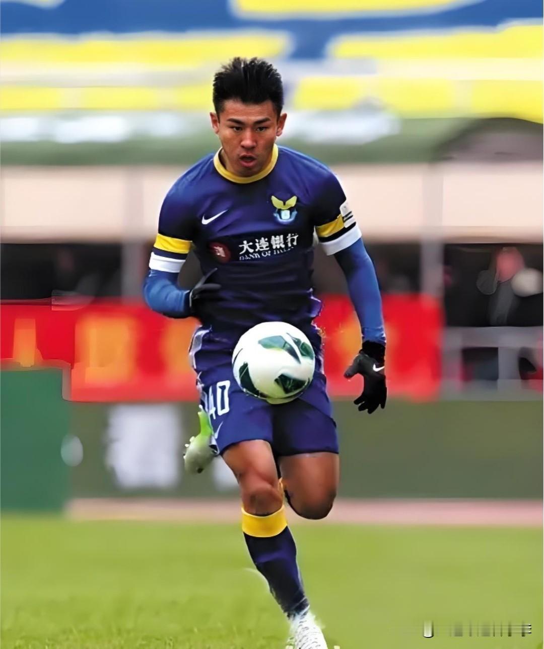 于汉超完美谢幕，明年将加入申花教练团队！
昨晚的亚冠精英联赛第5轮，上海申花主场