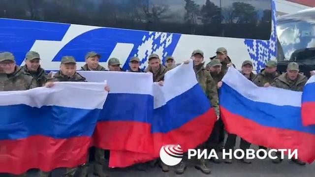 俄罗斯与乌克兰互换193名战俘。

据俄新社报道，莫斯科从乌克兰战俘营换回193