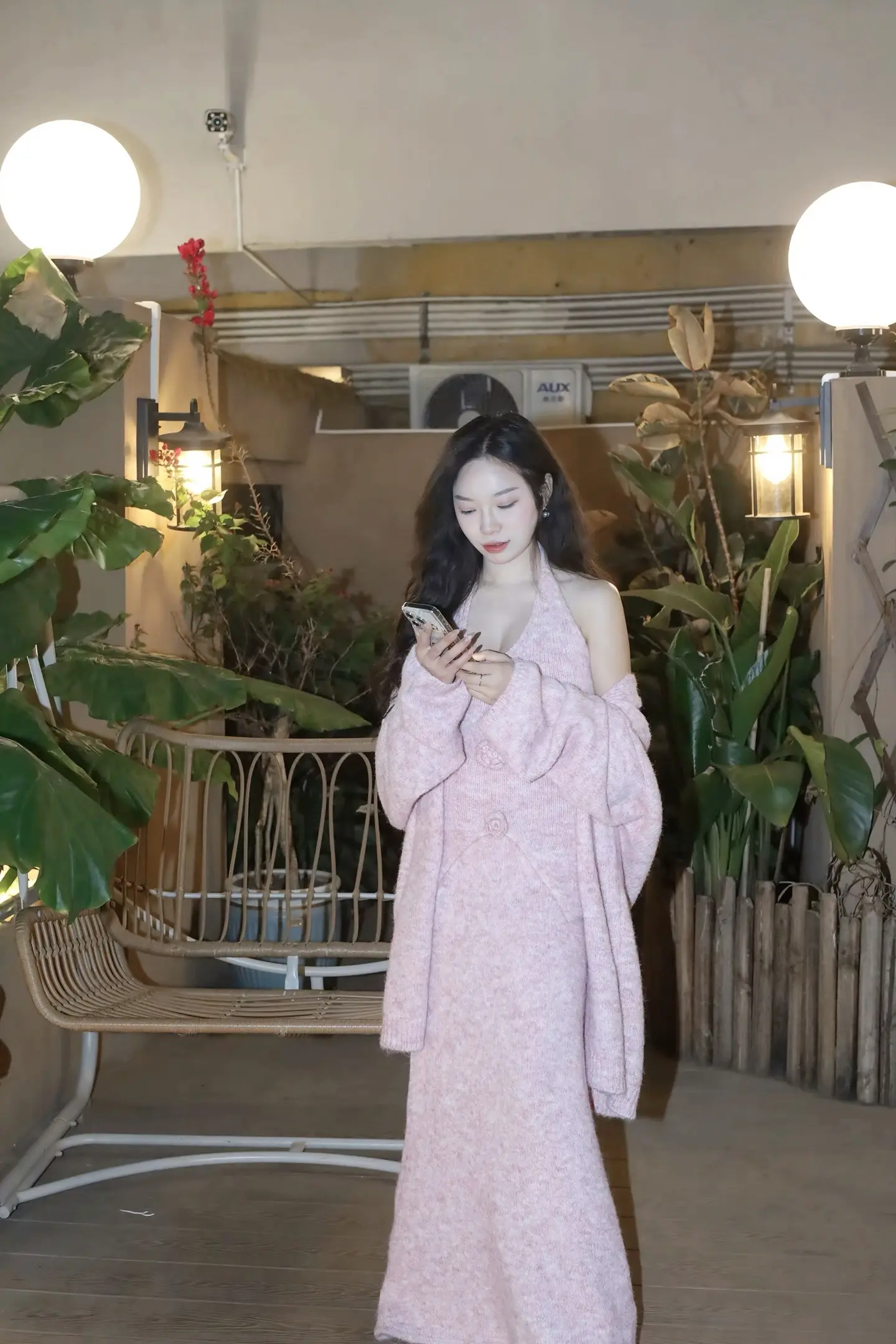 小兰开美容店10年了，我一直在，没改行，没偷懒治愈系笑容