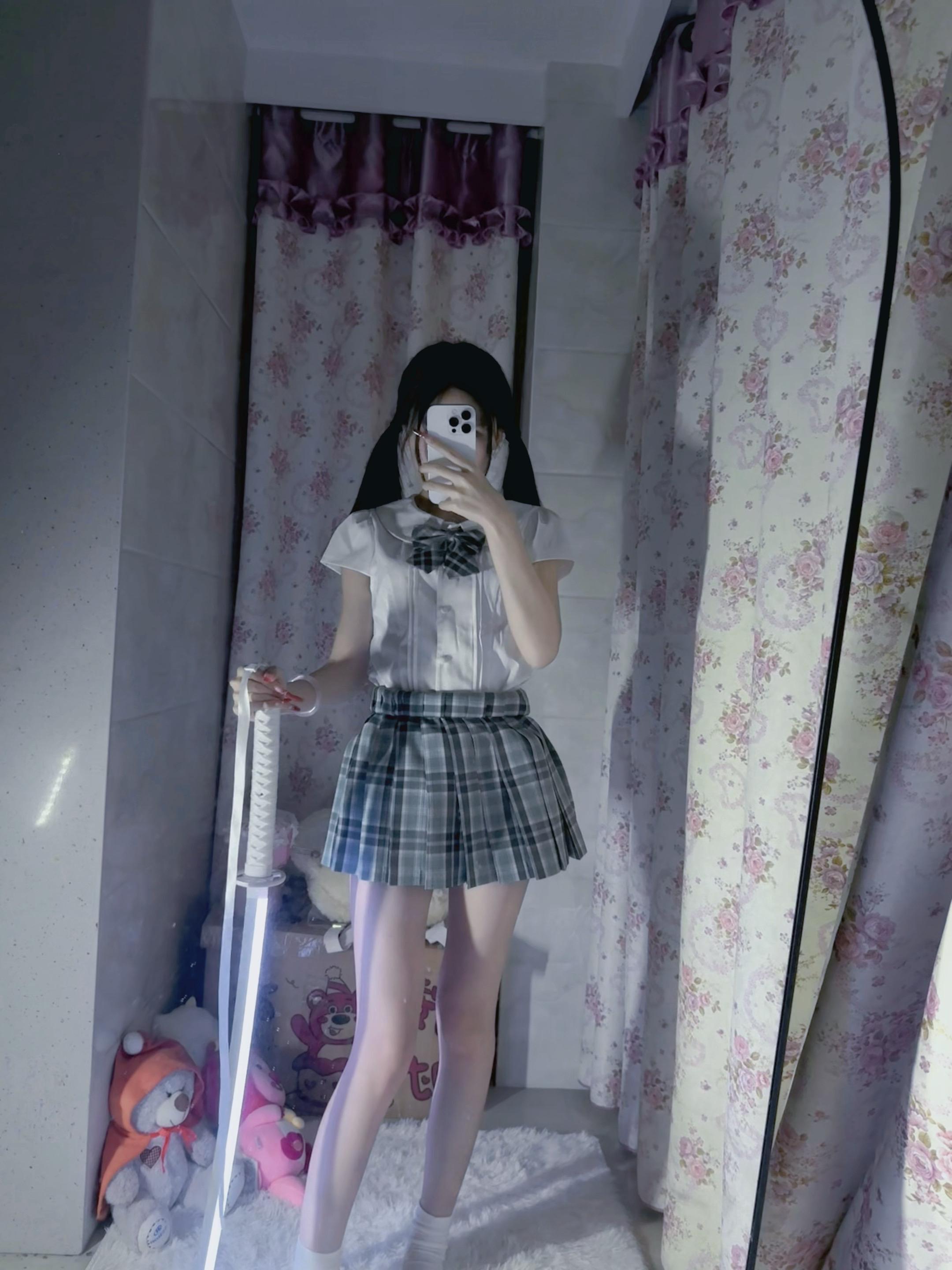 刺向你的到底是剑还是心。