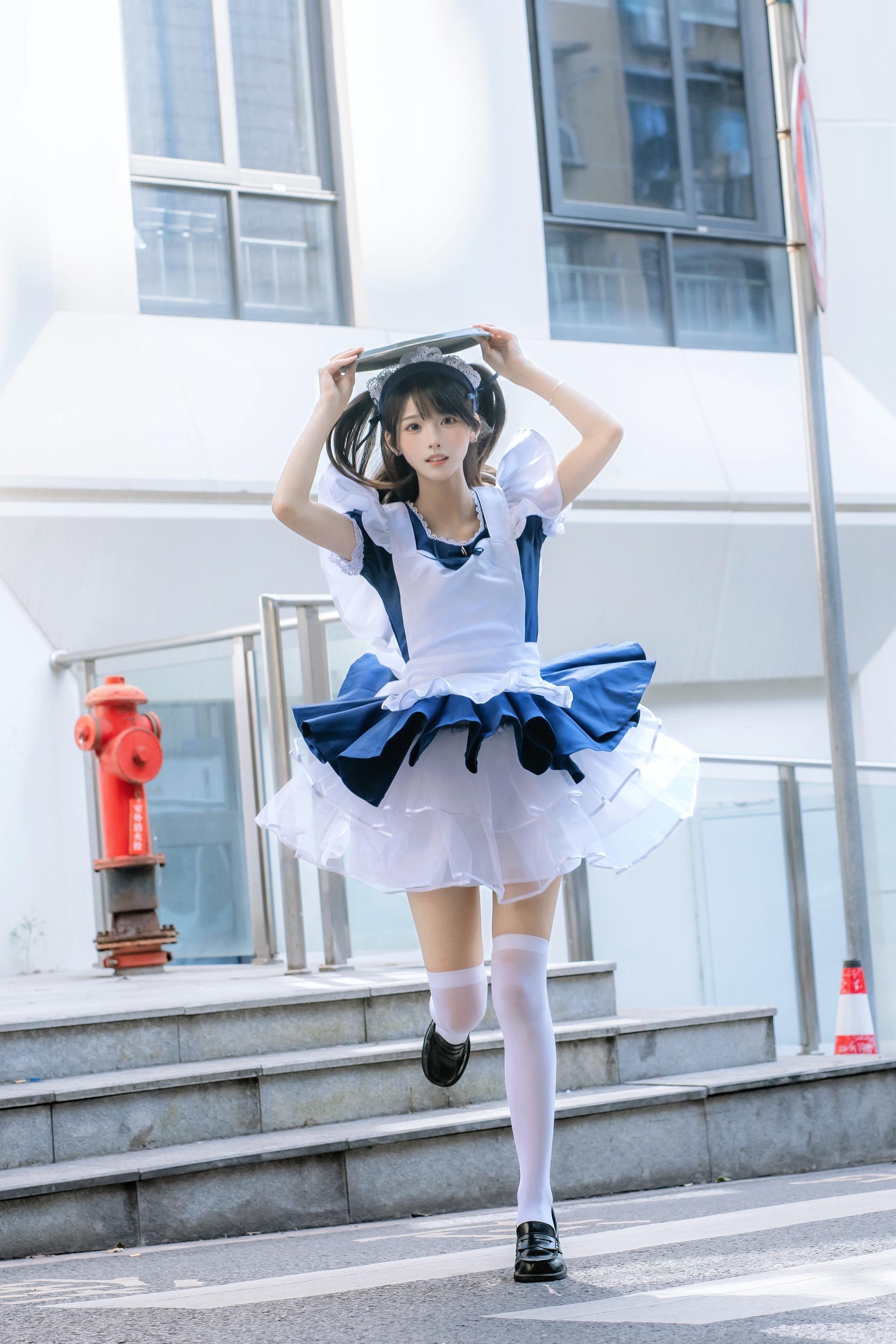 秋叶原女仆通勤中。