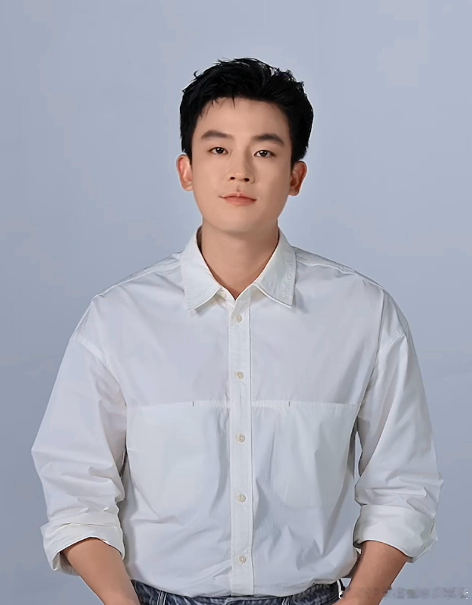 欧豪糙过苦过没油过欧豪糙汉是工作精致是生活欧豪演过的角色糙过、苦过、但从未“油”