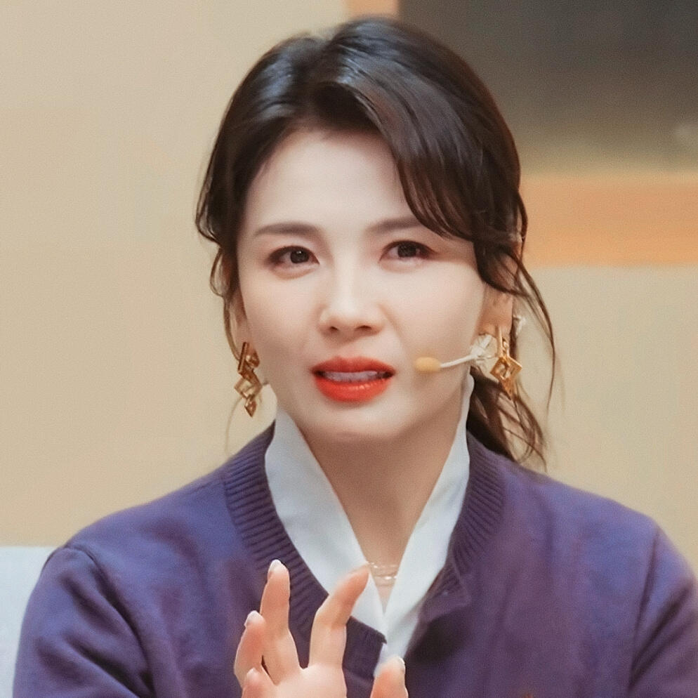 刘涛一滴泪造就神级演技无限超越班 别人演哭戏要酝酿情绪，刘涛演哭戏只需要一个扭头