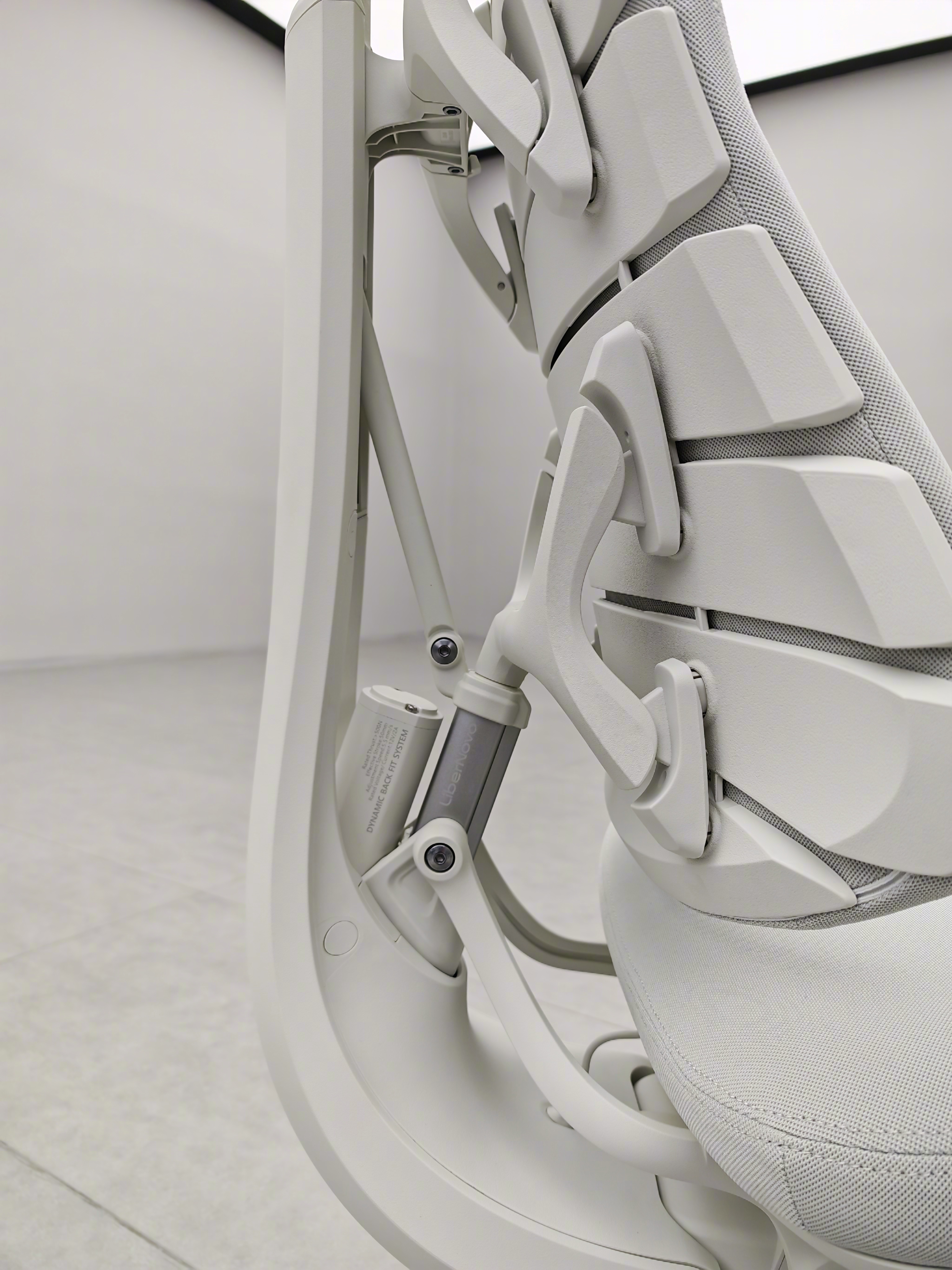 清闲最新顶配人体工学椅OC1 Pro，这椅子不夸张的说坐着是真舒服。这个新款相对