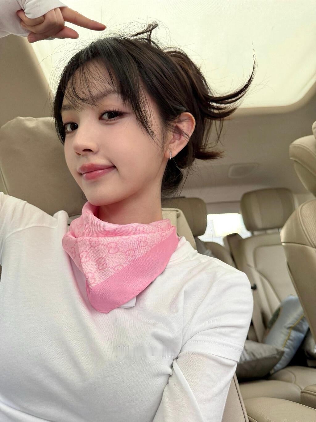 【田曦薇】我一直以为俊和萌是相反的特性，直到看到田曦薇的侧颜 