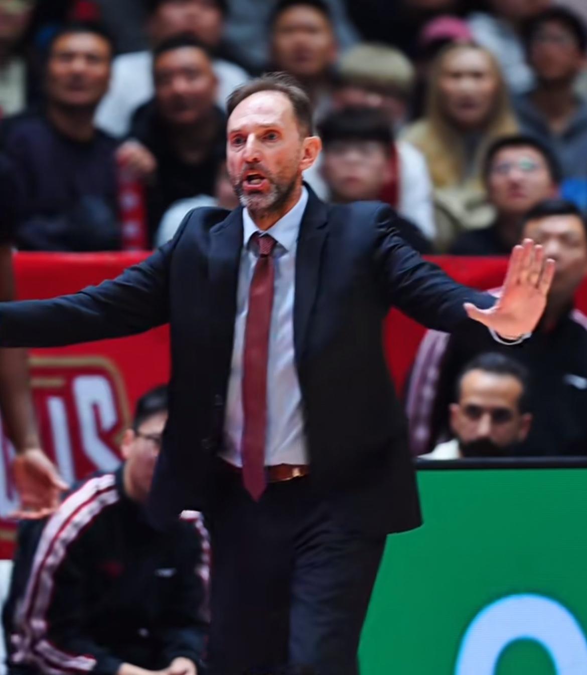 赢广厦山东不算牛，总输弱队才是真要命！

        必须先夸一句法帅：
 