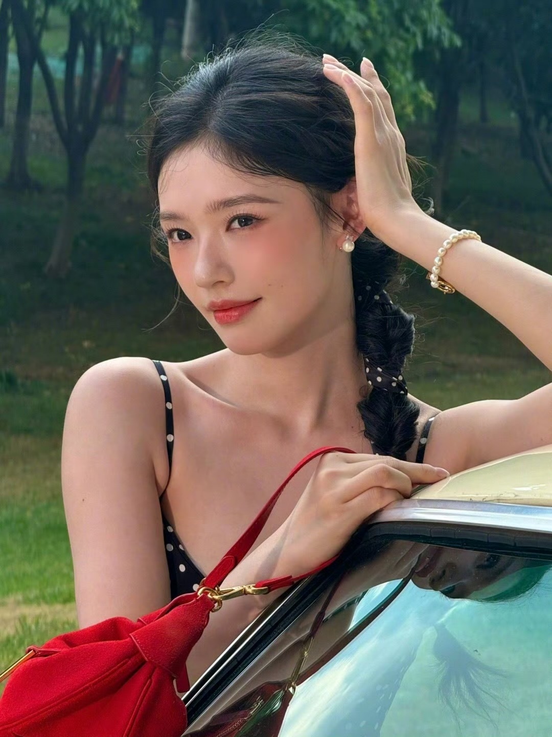 林允最新物料[送花花]明媚的港风美女 ​​​