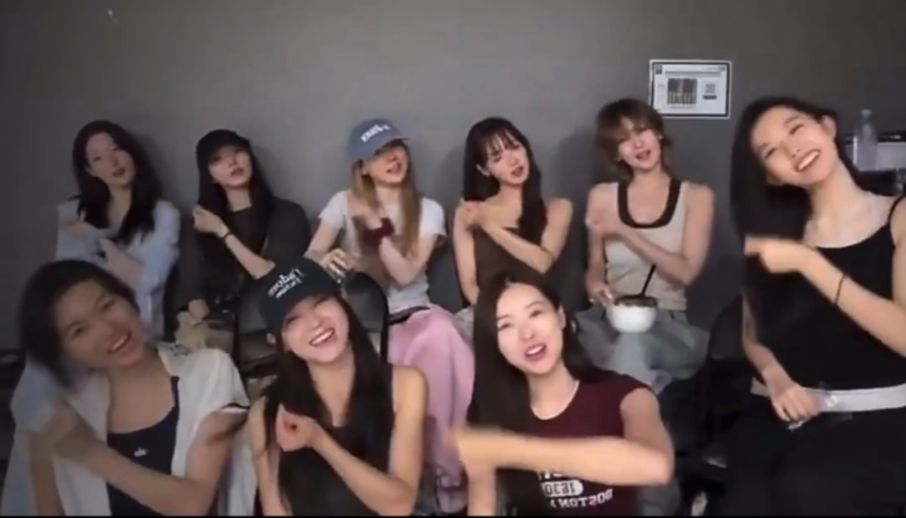 时隔好久的I.O.I直播IOI直播