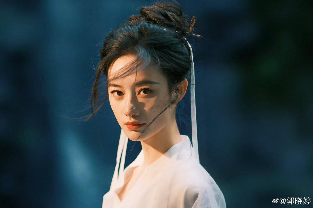 网传白鹿出演李清照白鹿已辟谣，谣传不约！但是想来想去，能在骨相与灵魂里真正接住这