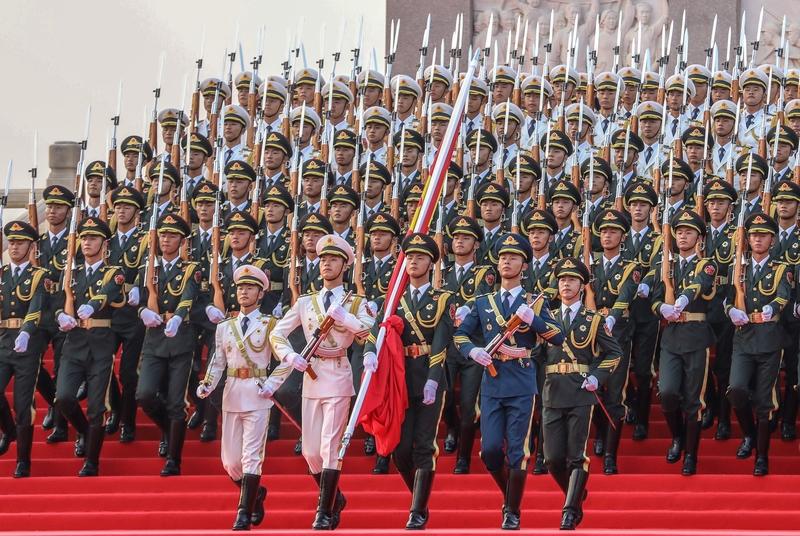 八一建军节，是属于中国军人的光荣节日。今年是解放军建军99周年，全军和武警部队官