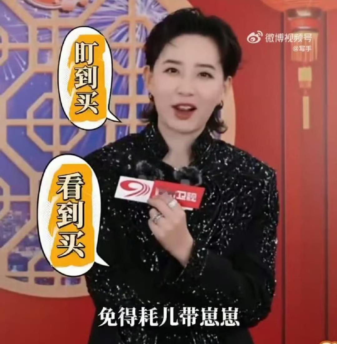 李斯丹妮让你模仿没让你超越  李斯丹妮这模仿能力简直绝了，直接把“模仿”干成了“