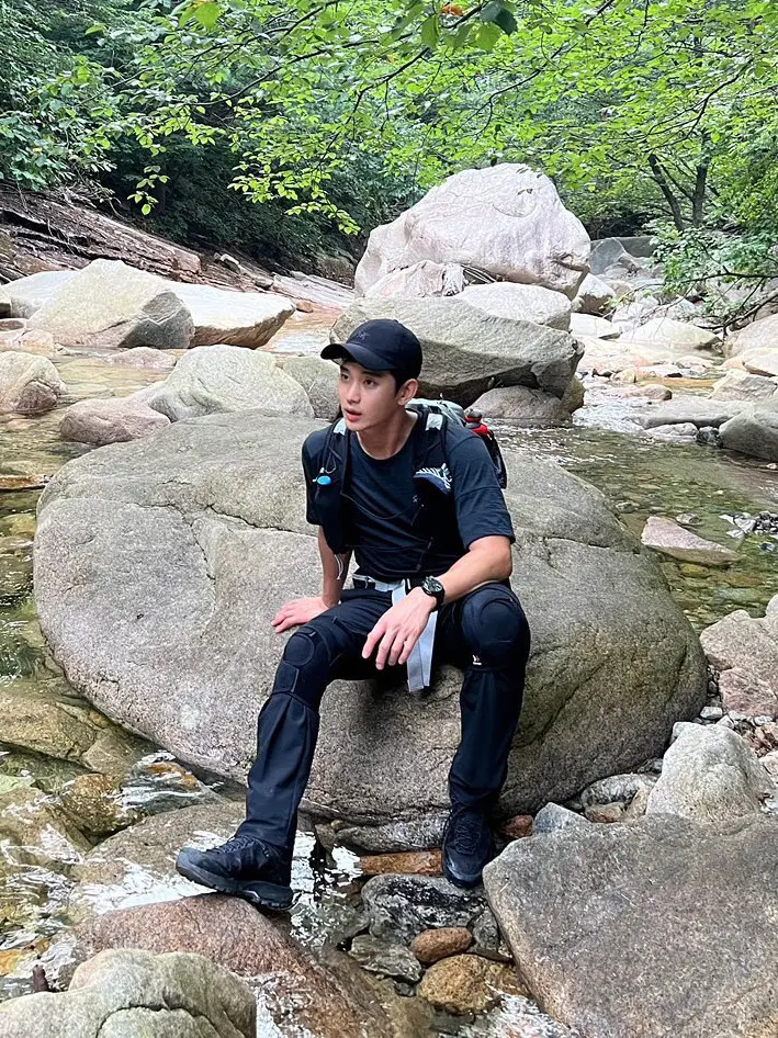 不爱金秀贤，是一种反人类行为。