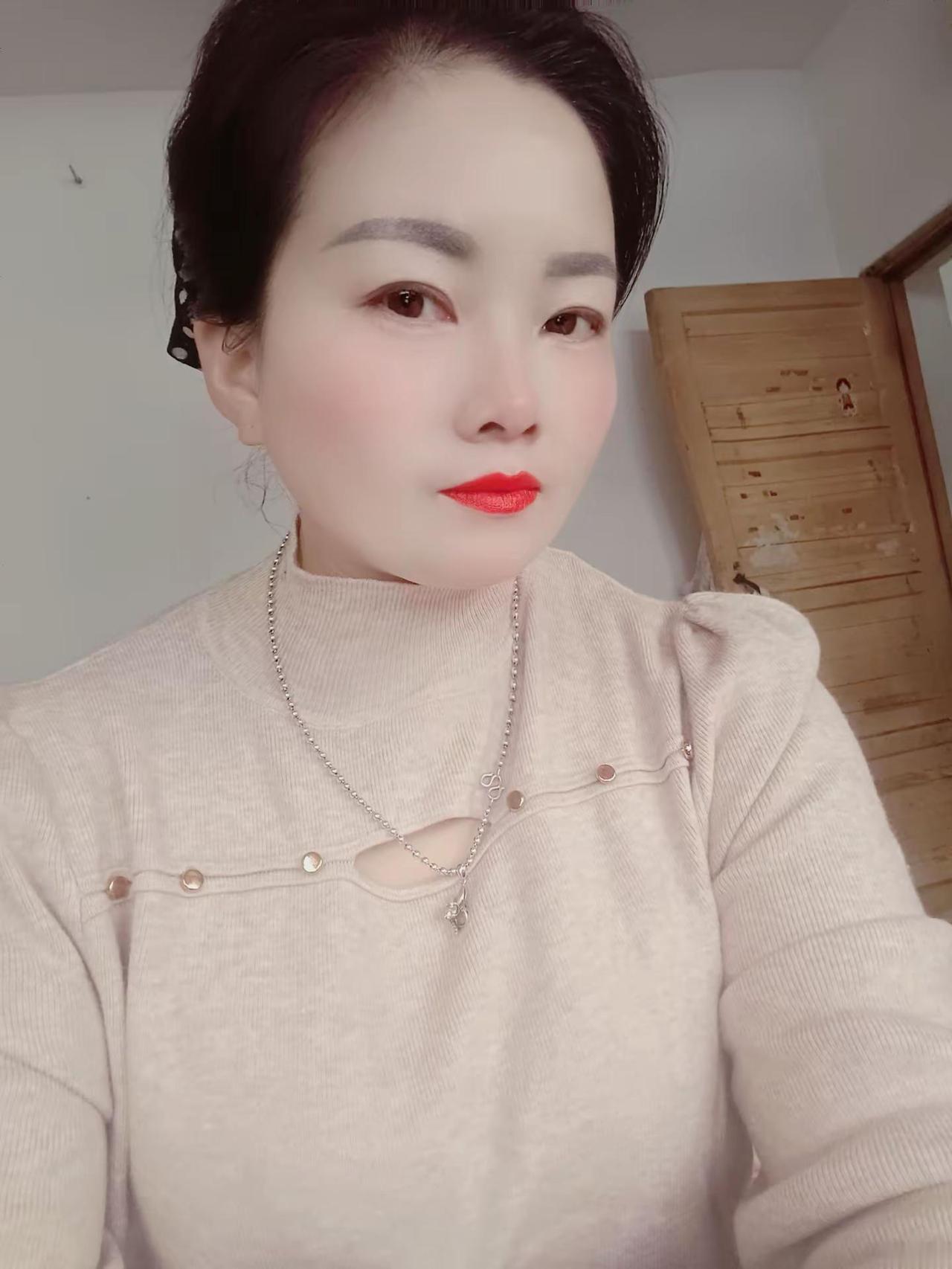 太不容易了 女人一定要活成自己喜欢的样子 ࿆臭࿆美࿆一࿆下࿆漂࿆亮࿆不࿆