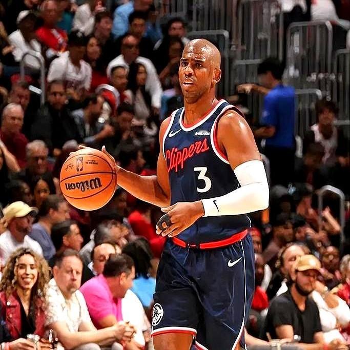 保罗被快船扫地出门，说是得罪了队内某大牌，其实这个人不是哈登，也不是莱昂纳德，而