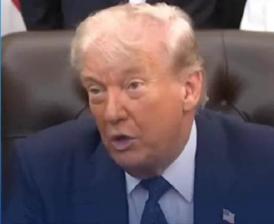 仅撑24小时，美国刚吹完牛皮要搞个"自由计划"，结果不到一天就紧急喊停，脸都快打