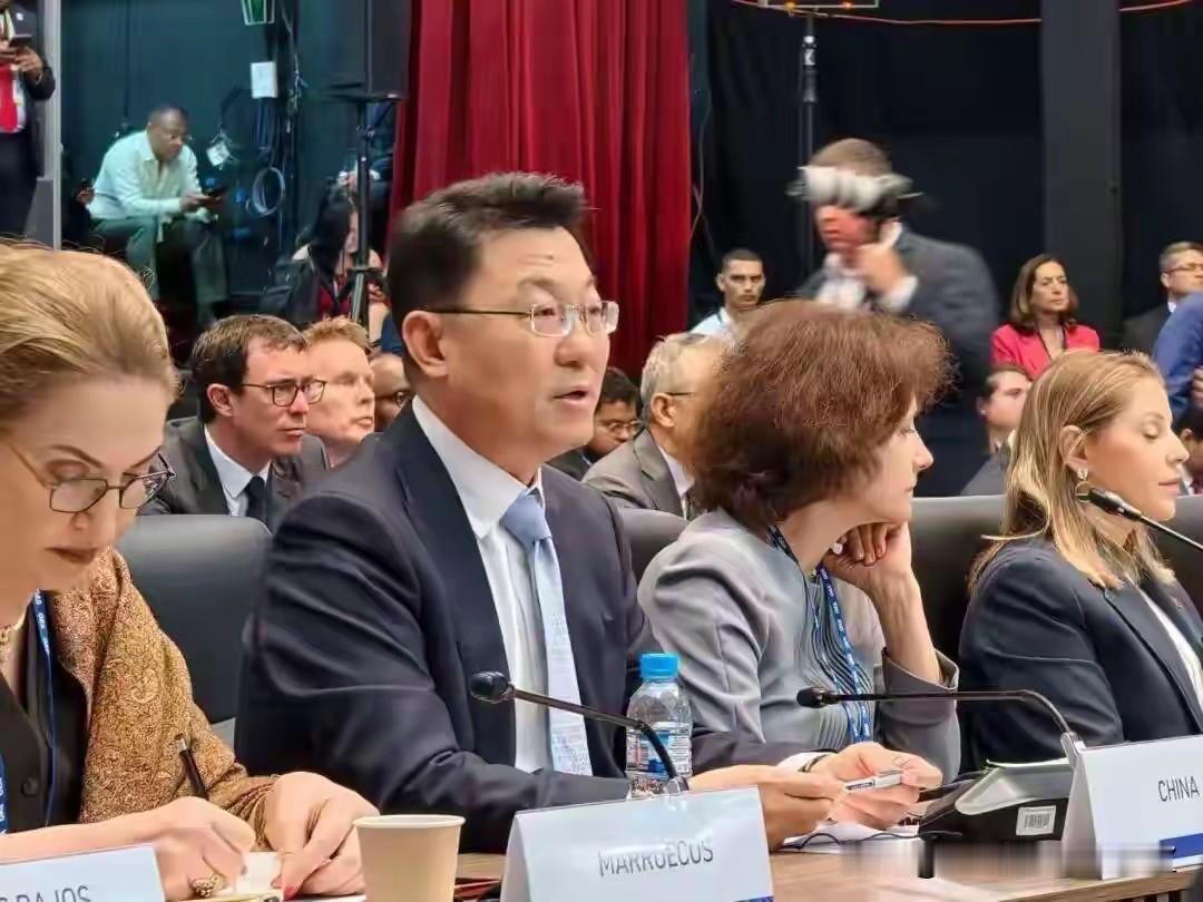 巴拿马在国际会议上抱怨，说我国专门盯着巴拿马籍轮船严查，认定这是事后报复。
事情