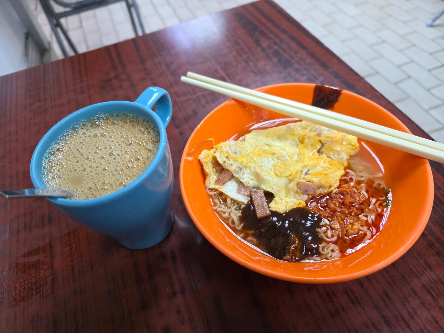 醒來蘿卜已空降我拼命追～好餓啊！ 