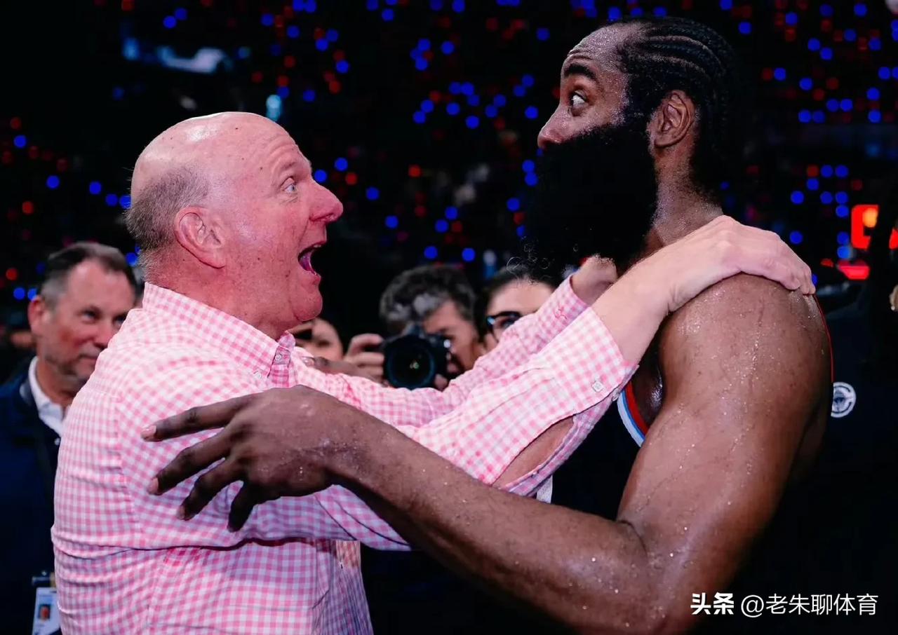 拒绝执行球员选项！你不给有的是队给！
哈登的上一份合同是和快船队签约的2年815