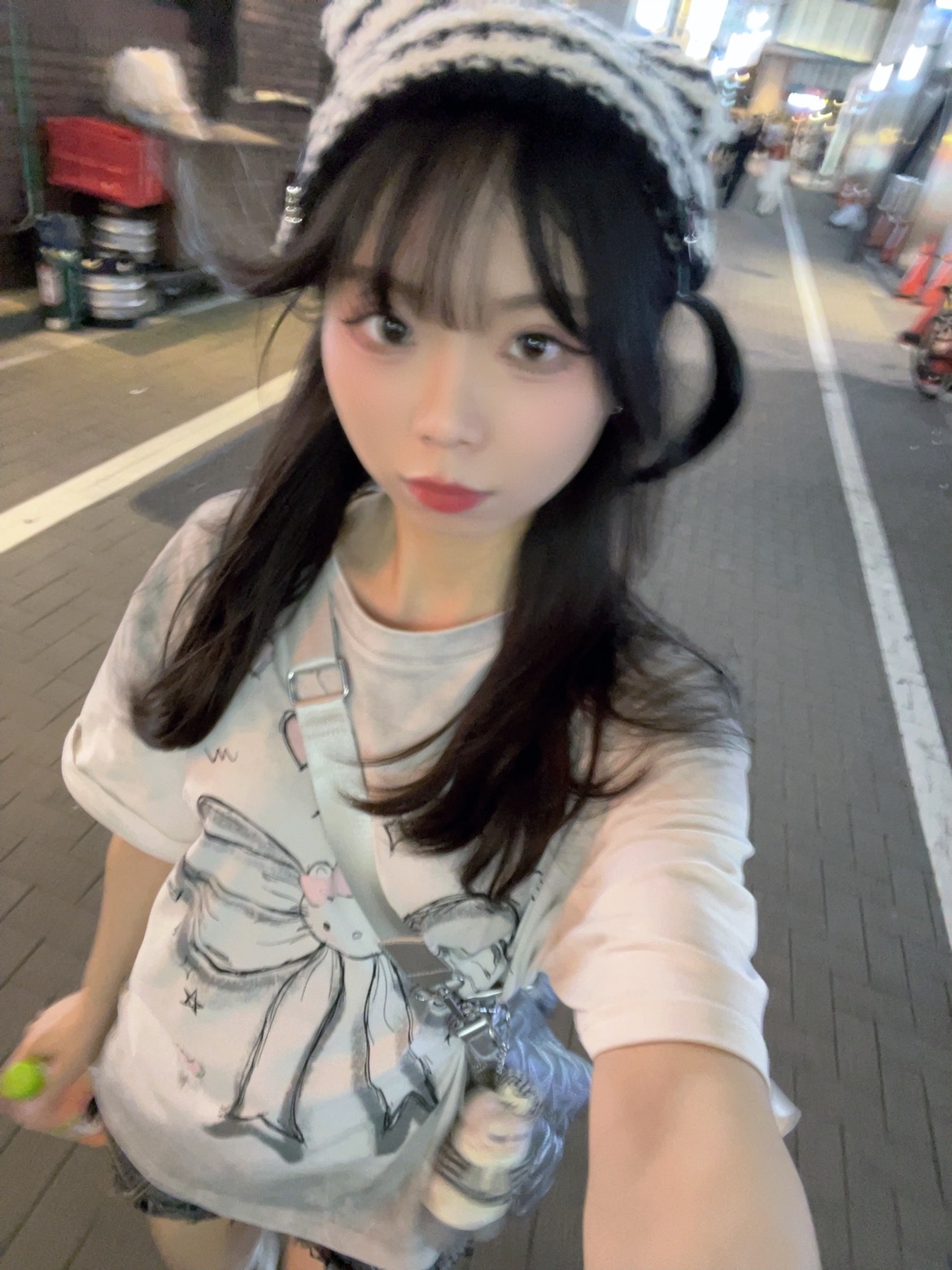 哇 20w粉了 想抽个奖 有什么提议吗 ​​​