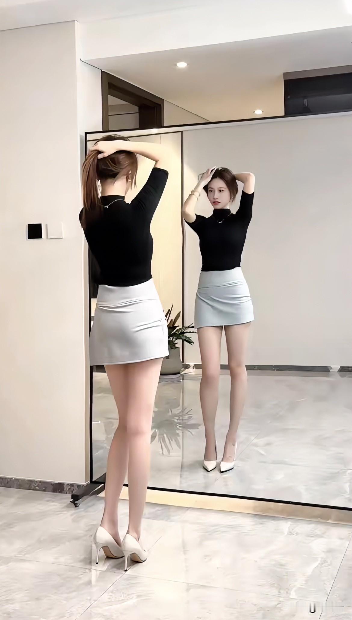诸位假如
你有这样的女朋友
摸着良心讲你会几点钟回家