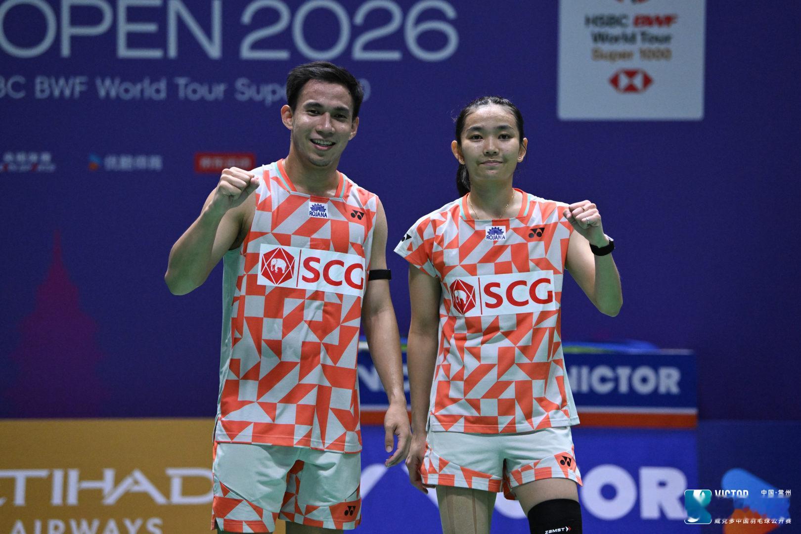 德差波/苏皮萨拉🇹🇭 21-13、21-16 🇮🇩西亚纳维/马尔瓦次轮：