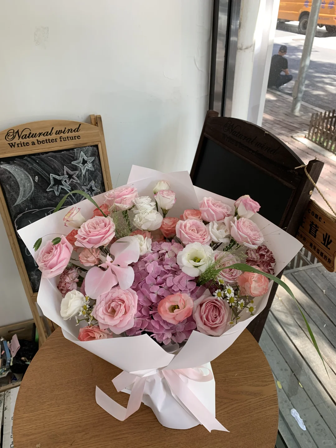 大连花店｜大大方方粉色系花束💐