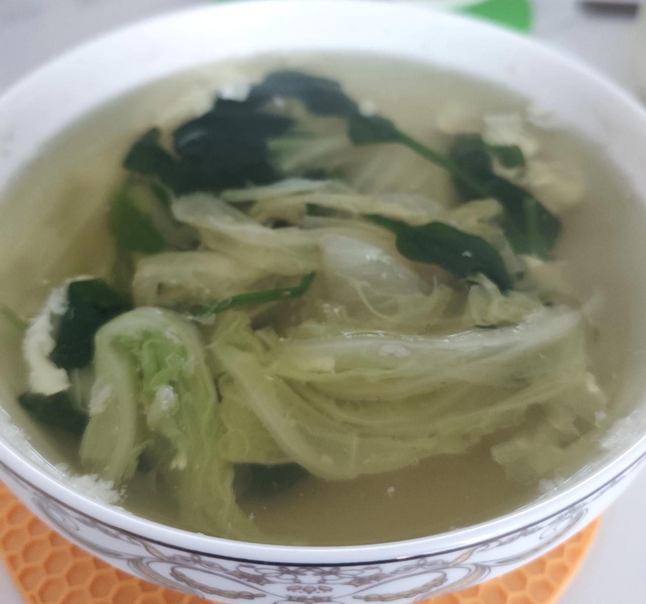 别再装清高了！成年人的底气，真的是钱给的！
 
人只有兜里有钱，说话腰杆才硬，格