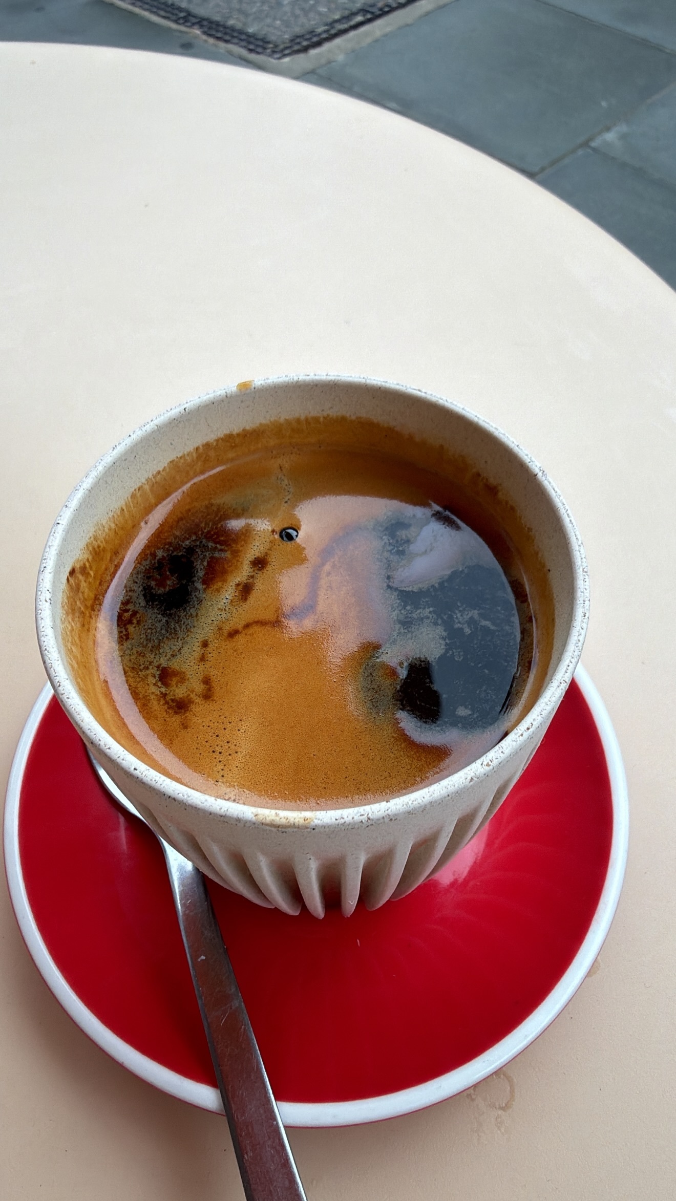 彭于晏欢迎来到彭于晏的世界 一杯热咖☕地道又香醇又很健康我就爱0添加的黑咖不要冰