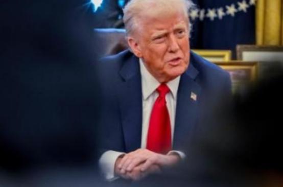 特朗普曾再次放话，中国怎么收回台湾是他们的自由，自己只有一个要求，就是别在我的眼