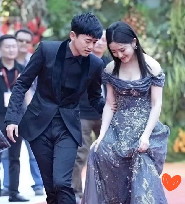 张杰这辈子基本不会离婚，背后缘由很现实，从来不是谢娜家境多优越，而是谢娜打心底里