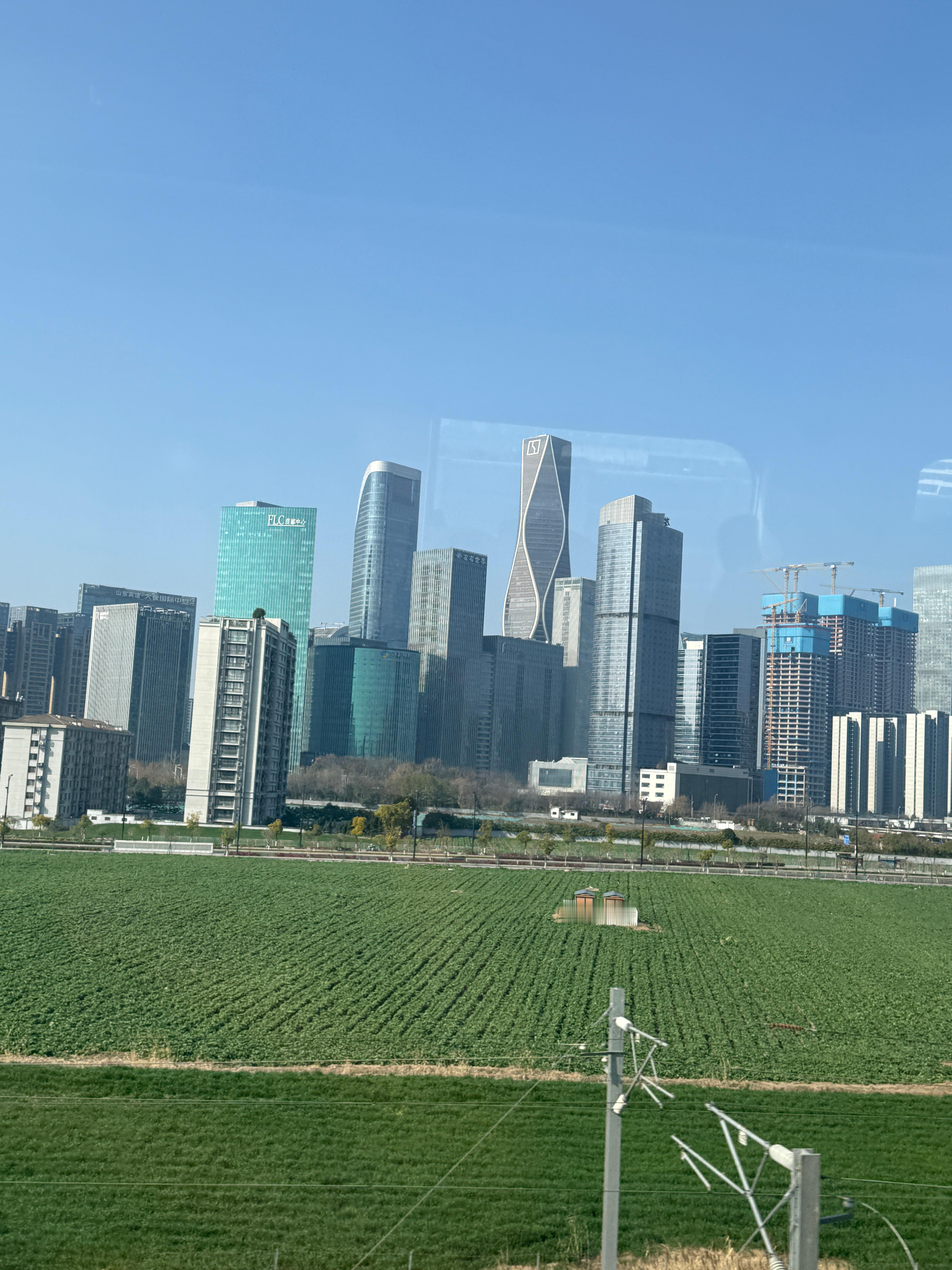 极氪大厦很地标 杭州