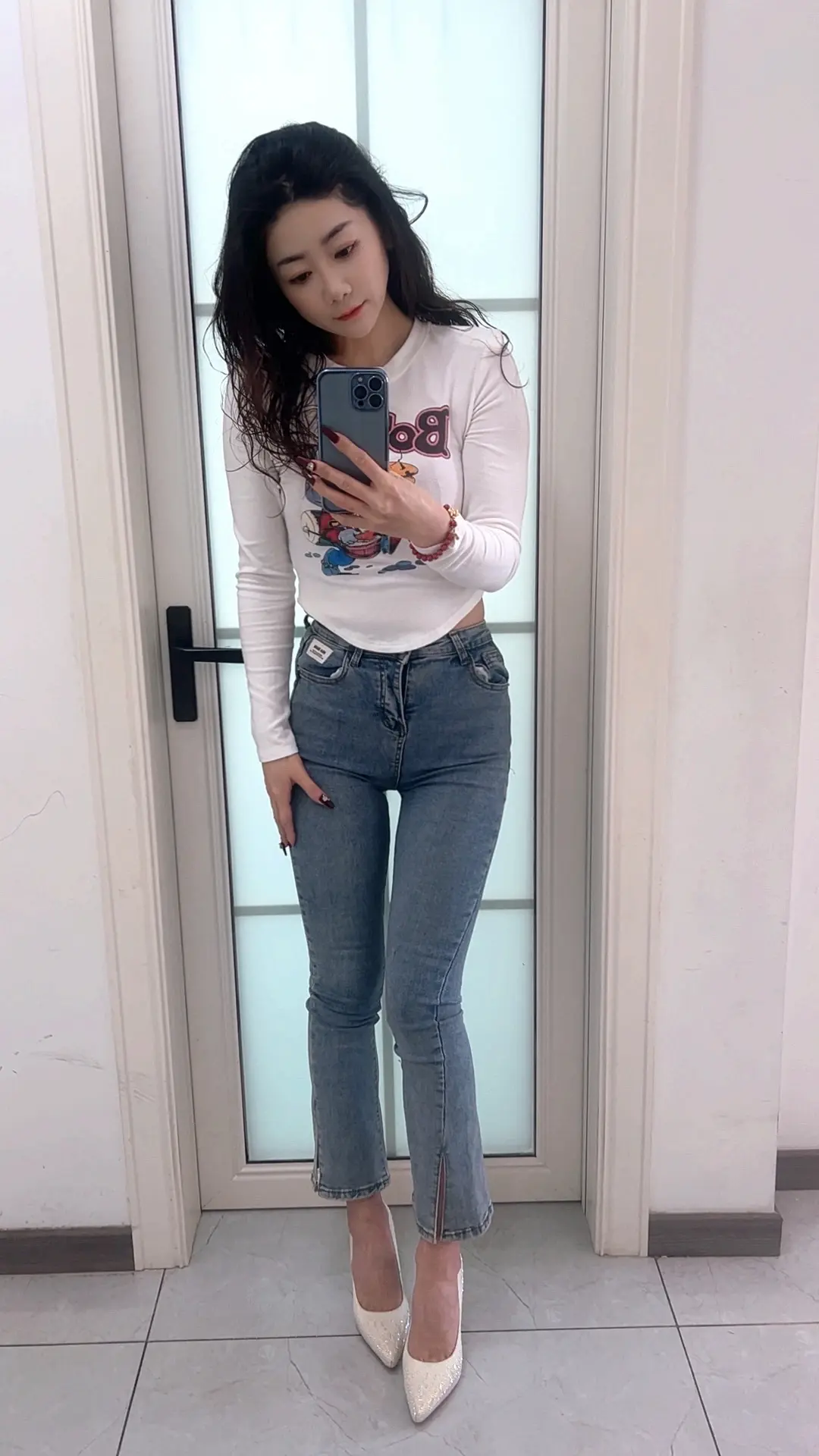 真正在乎你的人不需要你多说，就会理解你，更不会做让你伤心难过的事。因为...