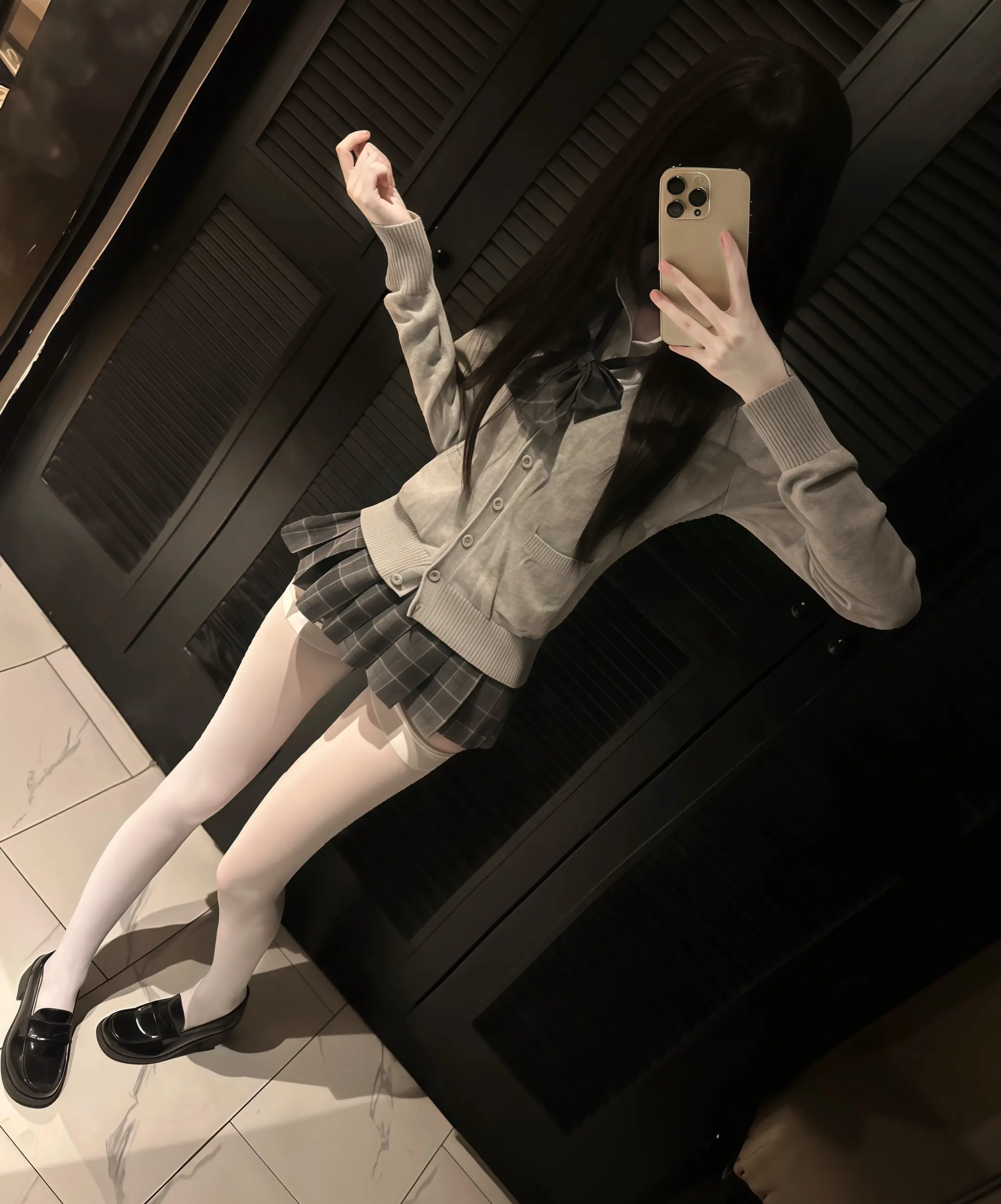 再等等吧 等上完学 等我有钱 等我变瘦 等我变好看 等我不再幼稚 那时...
