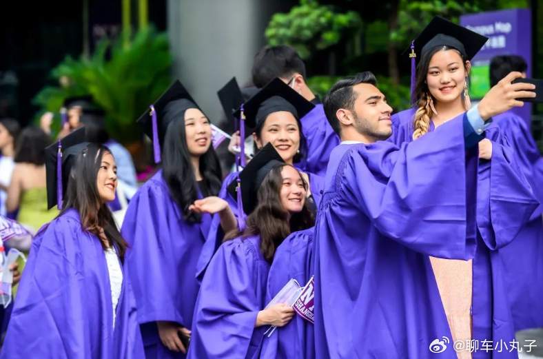 应届生说大疆是梦中情厂 很多企业嘴上说着平衡工作生活，实际周末随时安排工作，这家