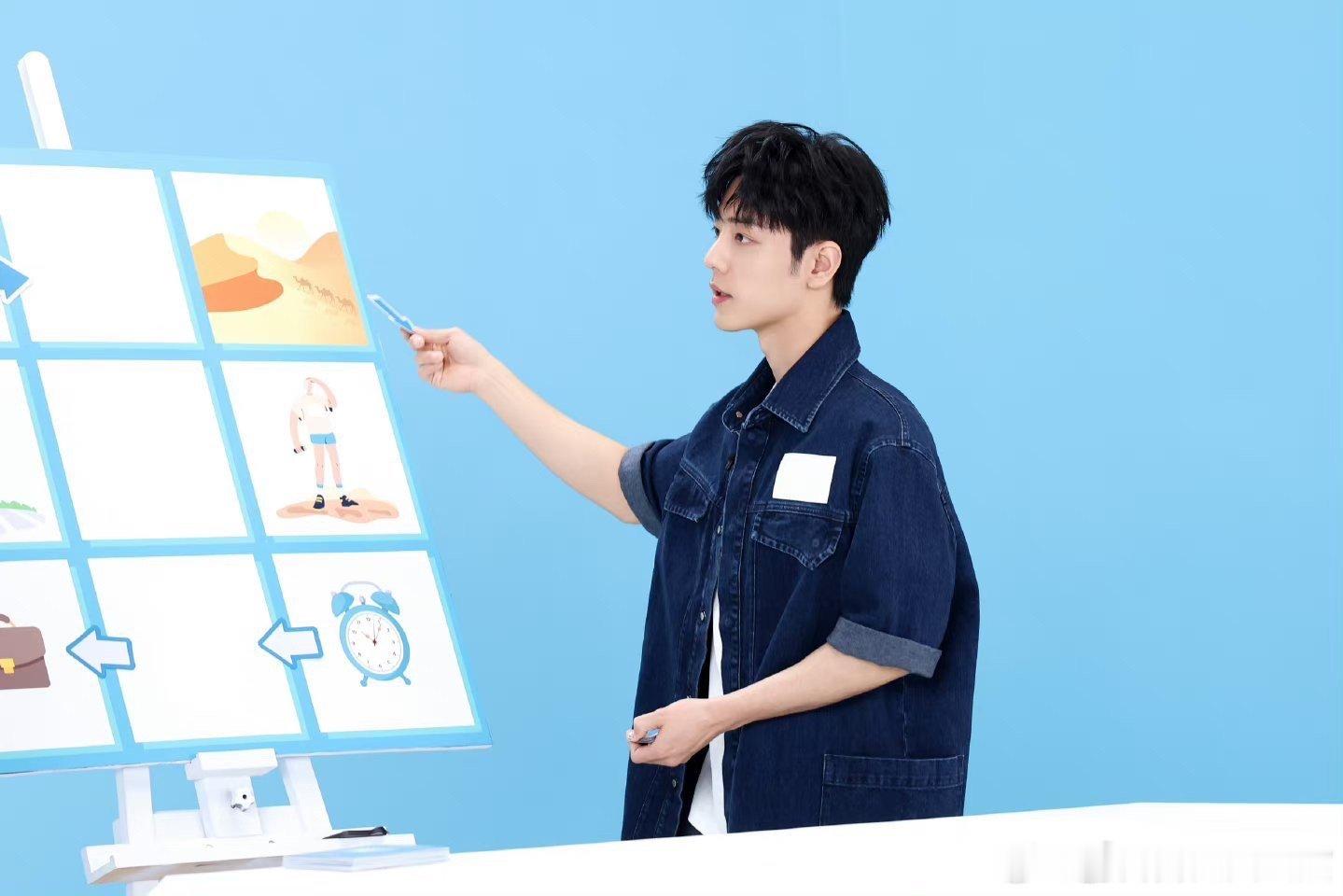 #肖战[超话]# 肖战身上的少年气真的是拉满了呀，每次看到他感觉自己的心情都变好