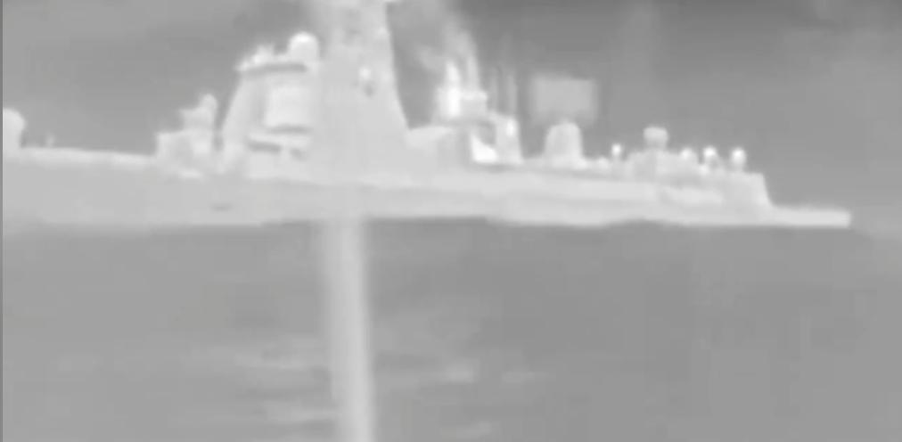 此前，美国Seasats民营科技公司“光鱼”无人艇在南海海域近距离拍摄我052D
