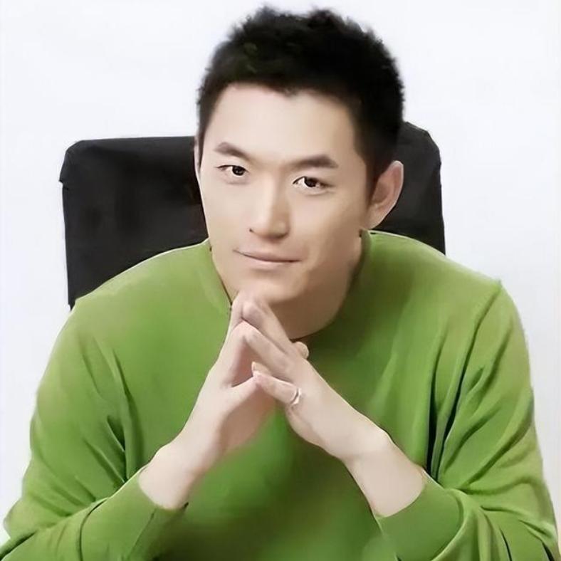 上海实力派演员，出道30年剧抛脸，戏红人不红太可惜
 
这位上海演员真的被低估了