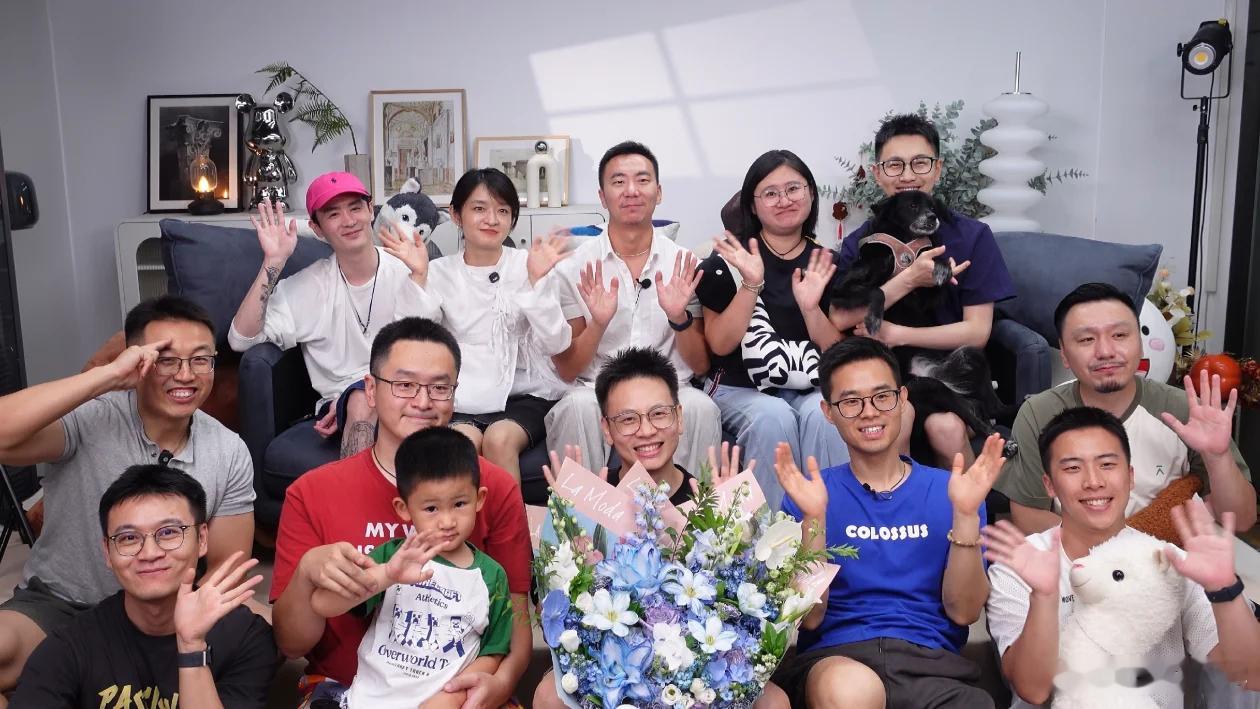 B站大物是也停更最喜欢的b站up也停更了，其实最后几期视频可以看出来，精神状态已