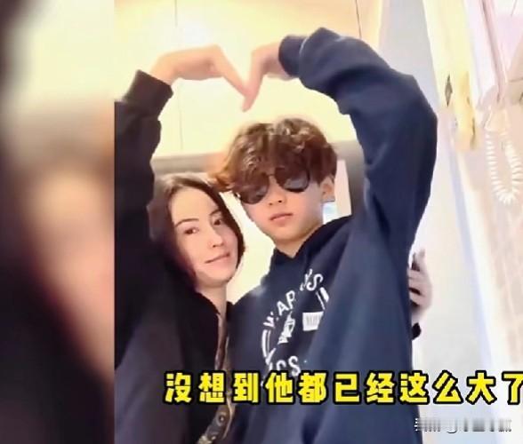 #100个理想的家#张柏芝大儿子与46岁女教练热恋，29岁年龄差未能阻止！真的假