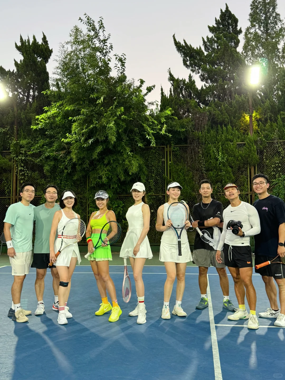 网球人的午后阳光