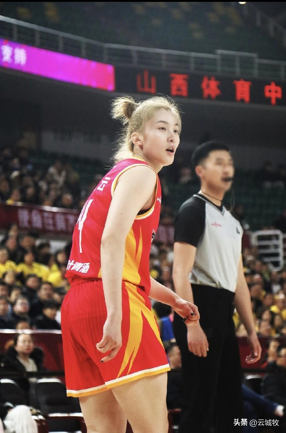 WCBA俱乐部杯4强预测，八九不离十！
目前，WCBA俱乐部杯决赛阶段比赛正如火