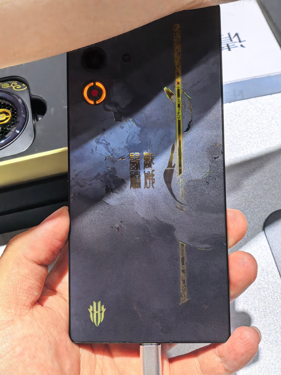 红魔10S Pro斗战胜佛限量典藏版今天开售了，之前我去ChinaJoy的时候在