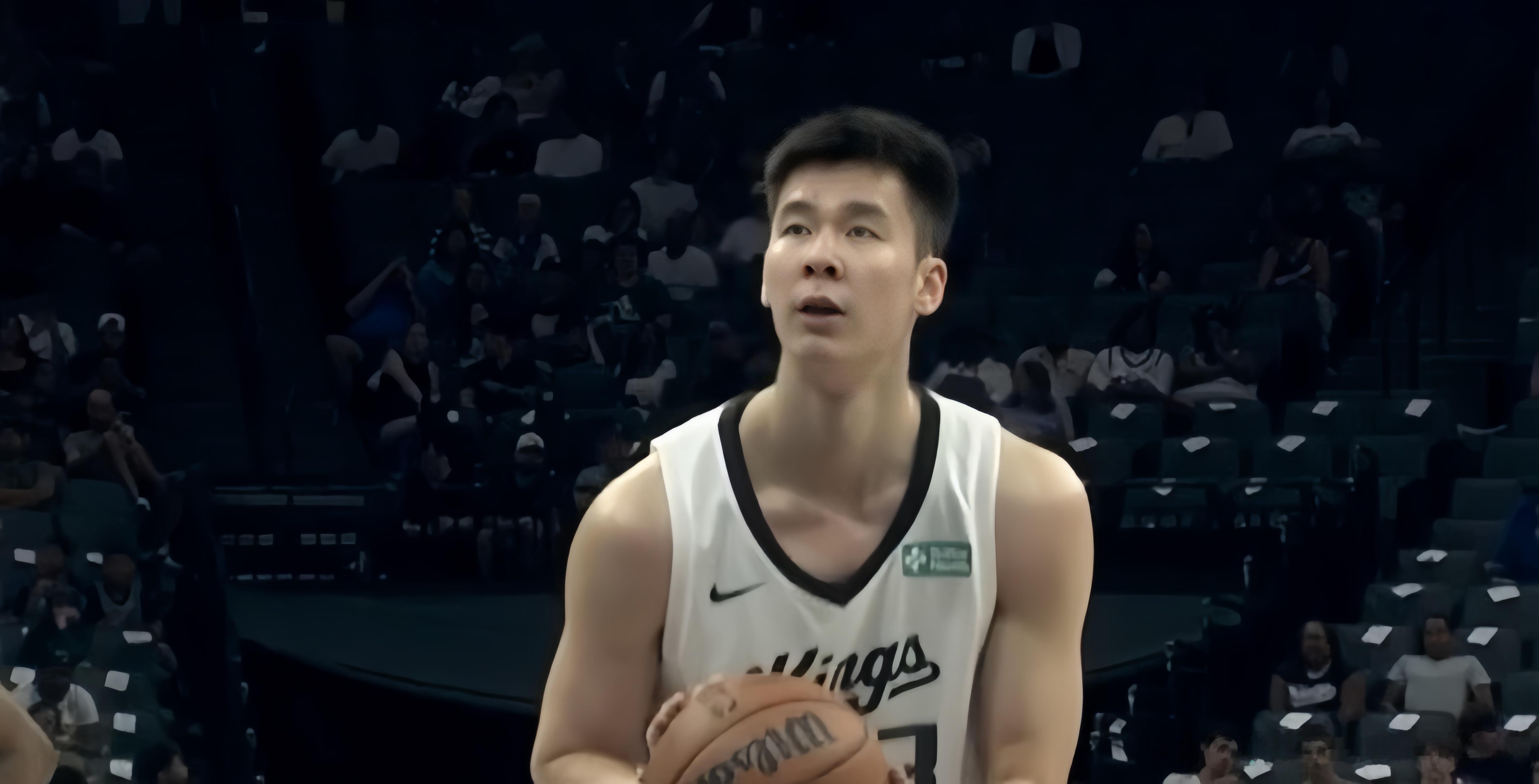 9分钟砍4分3助，郭昊文登陆夏联赛场首秀！今天NBA夏季联赛迎来对决，萨克拉门托