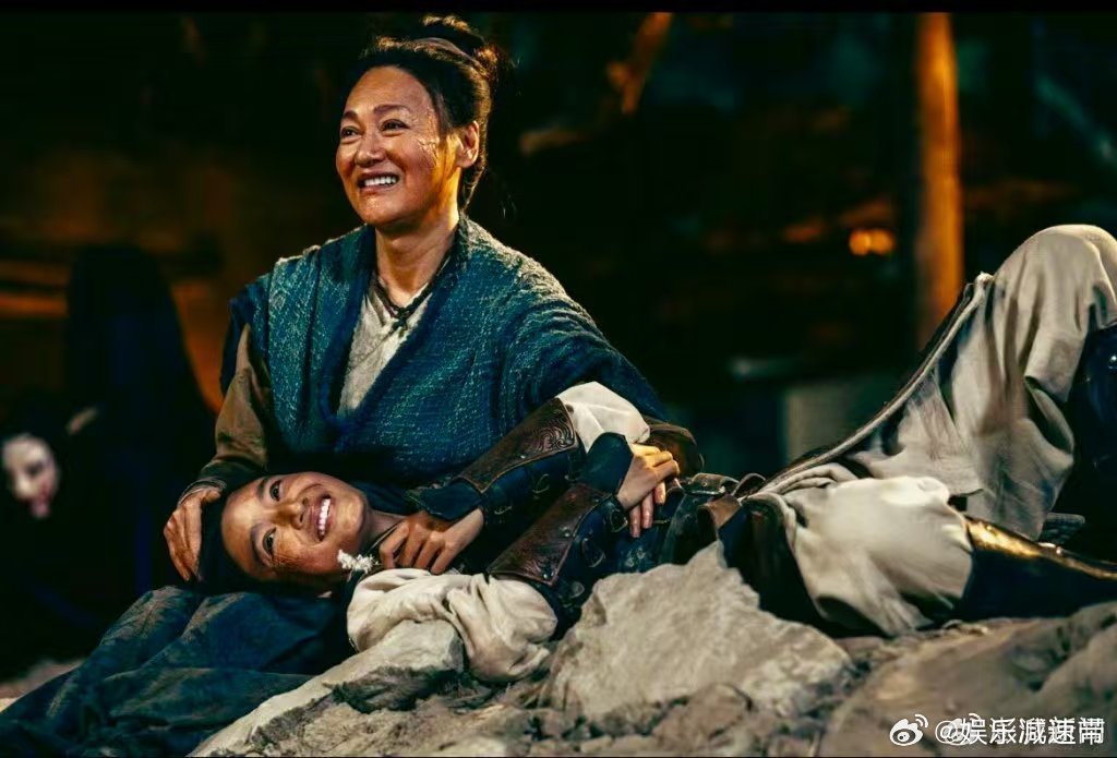 镖人烂番茄评分超多部好莱坞大片 2026国产片票房破105亿，《镖人：风起大漠》