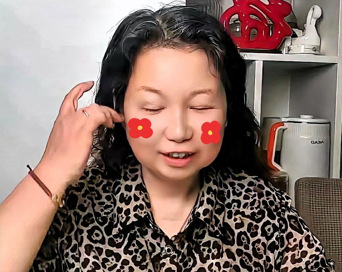 他大娘近期发文要整治冒充军人的乱象，明眼人一看就懂，分明是意有所指、借题发挥。