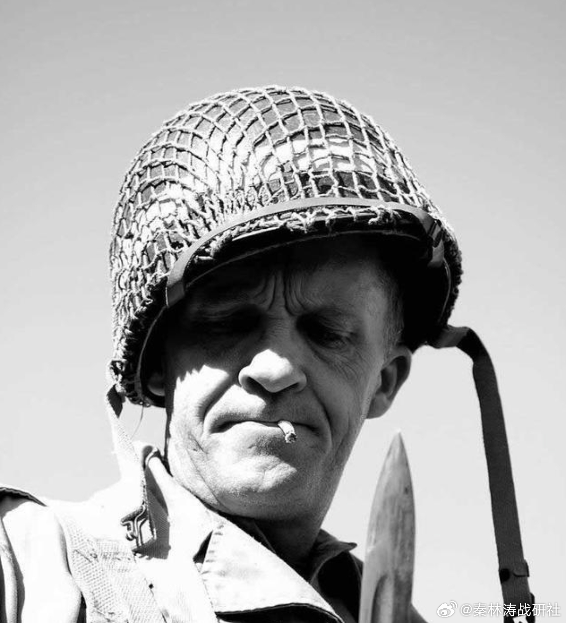 烽火问鼎计划热血军迷大本营 二战时，美军在头盔上戴渔网，可不是为了好看或者捕鱼玩