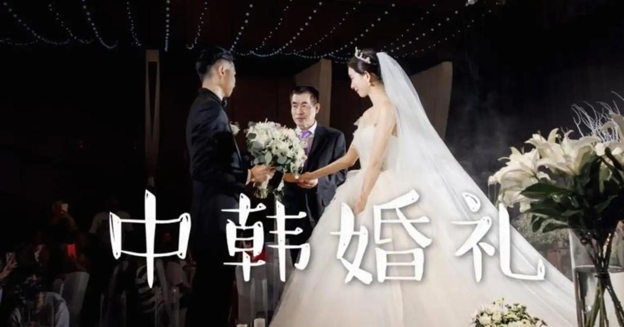 你以为一见钟情都是郎才女貌？1994年，中国体操冠军黄力平对韩国17岁的许昭英一