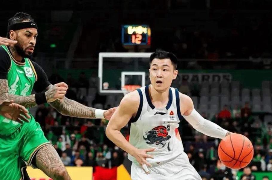 山东主场以93比87力克广厦，终结对手7连胜，四名球员成为赢球关键。

1、克里